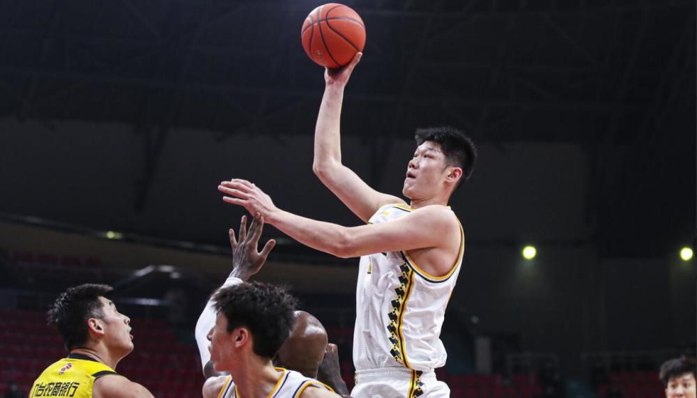 成龙大哥爱徒“新七小福”（王海祥、冀涛、徐冬梅、兰昊宇）联合方力申、高雪儿、胡蓉蓉、曾江、李勤勤、李又麟等众星加盟。